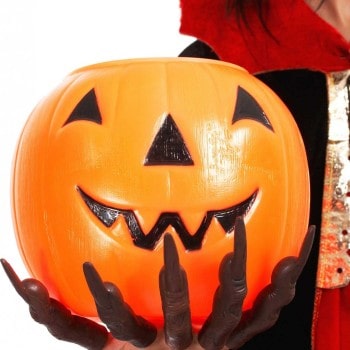 halloween_pumpkin_hand_1200x1633